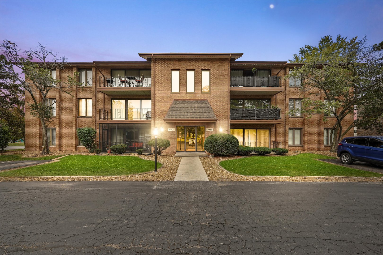 9925 Shady Lane #5001, Orland Park, IL 60462