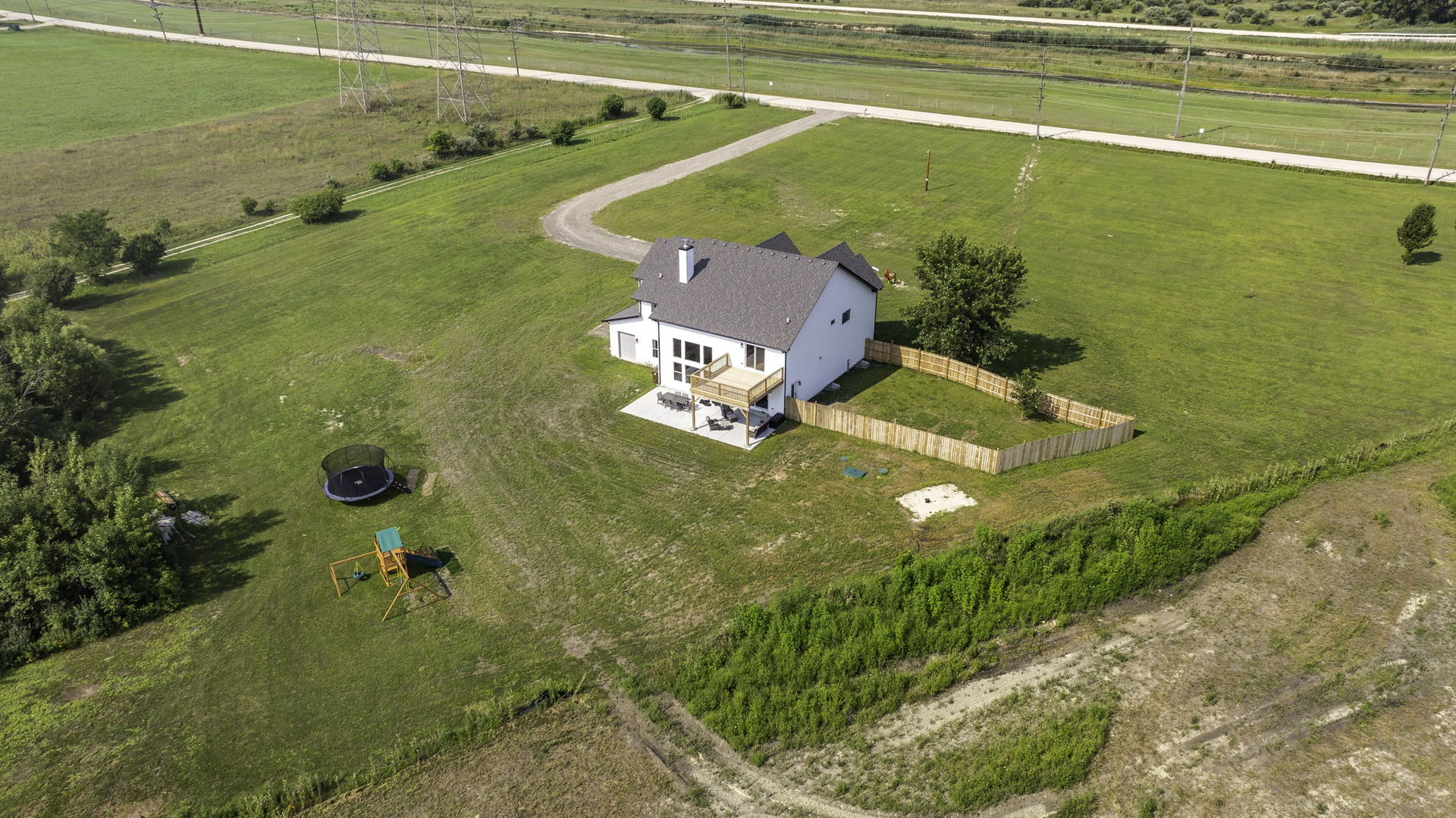 6256 N Dresden Road, Morris, IL 60450