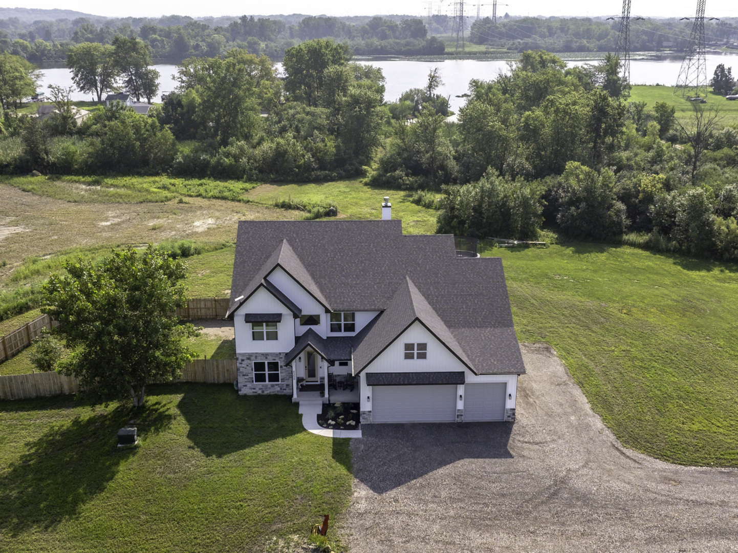 6256 N Dresden Road, Morris, IL 60450