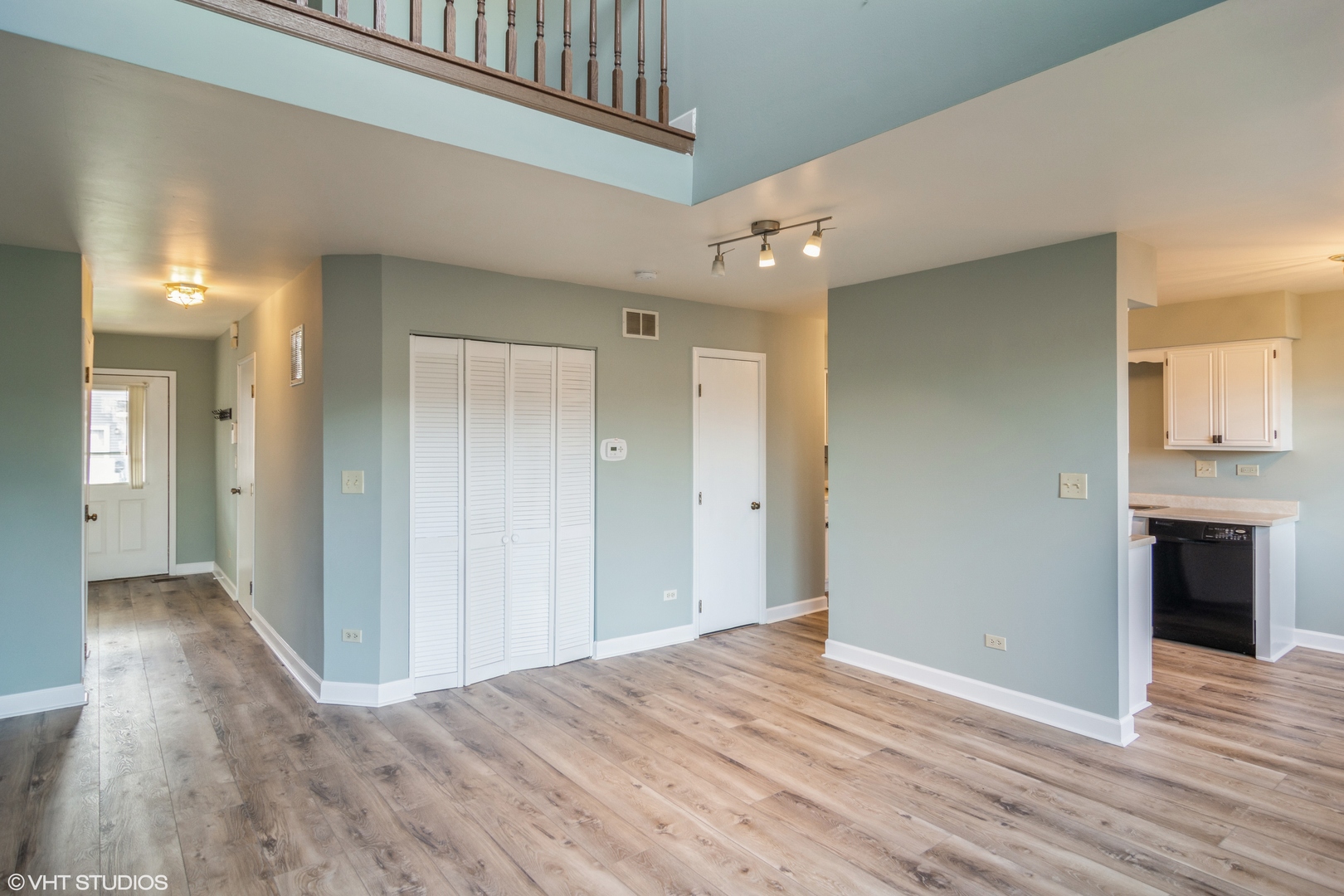 734 E Whispering Oaks Court #10-E, Palatine, IL 60074