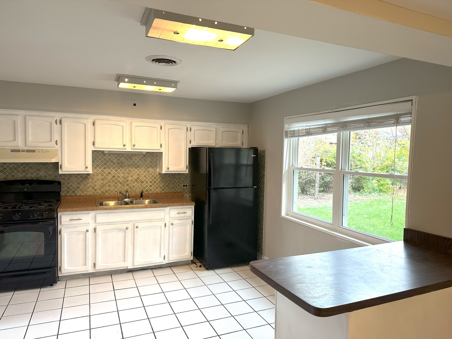 16W311 94th Place, Burr Ridge, IL 60527