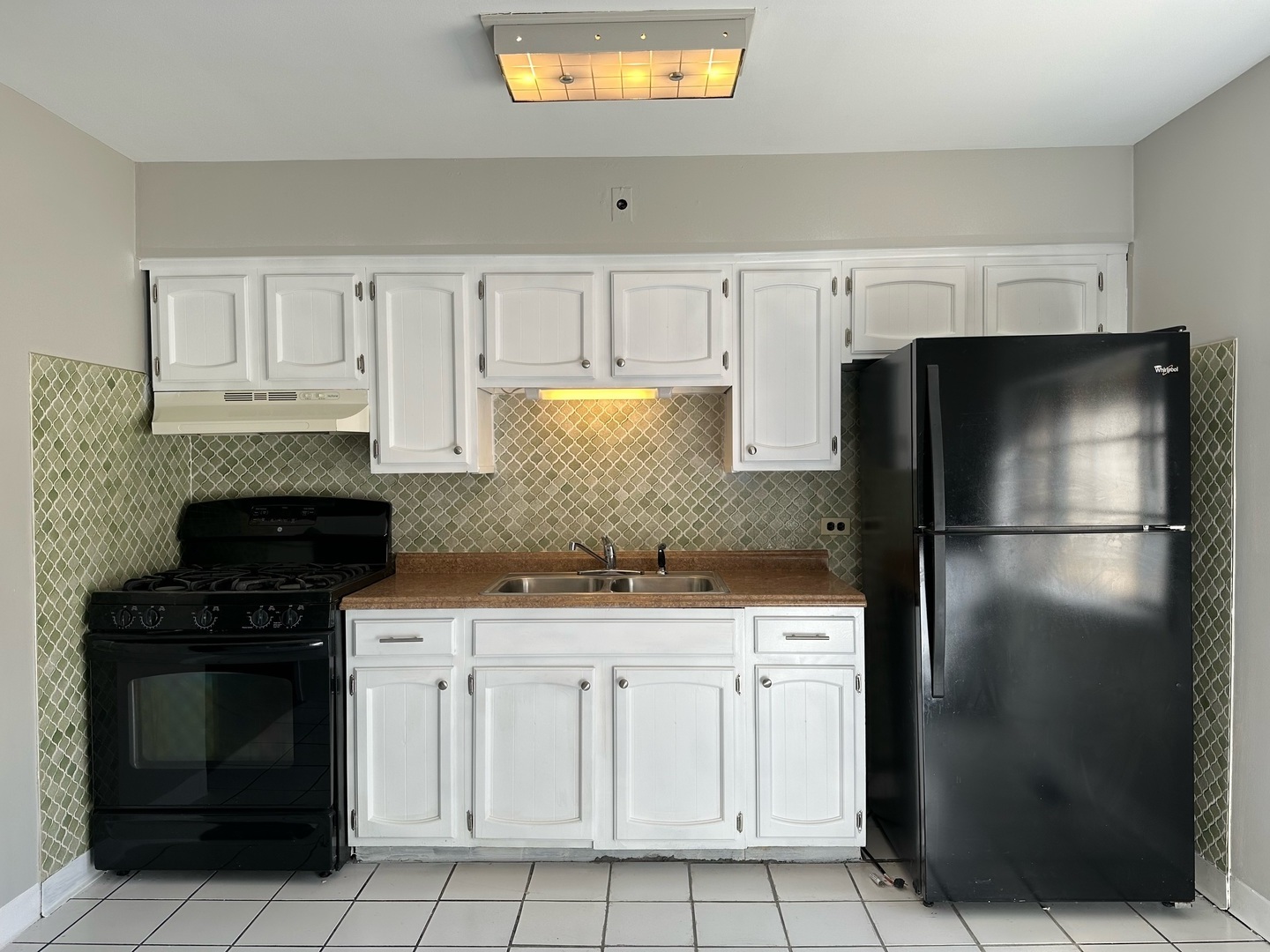 16W311 94th Place, Burr Ridge, IL 60527