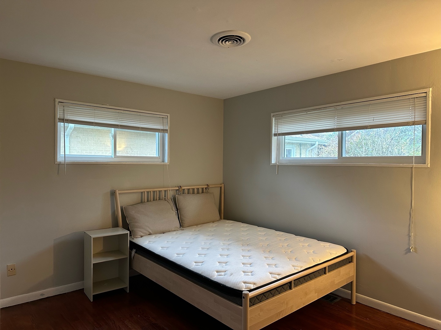 16W311 94th Place, Burr Ridge, IL 60527