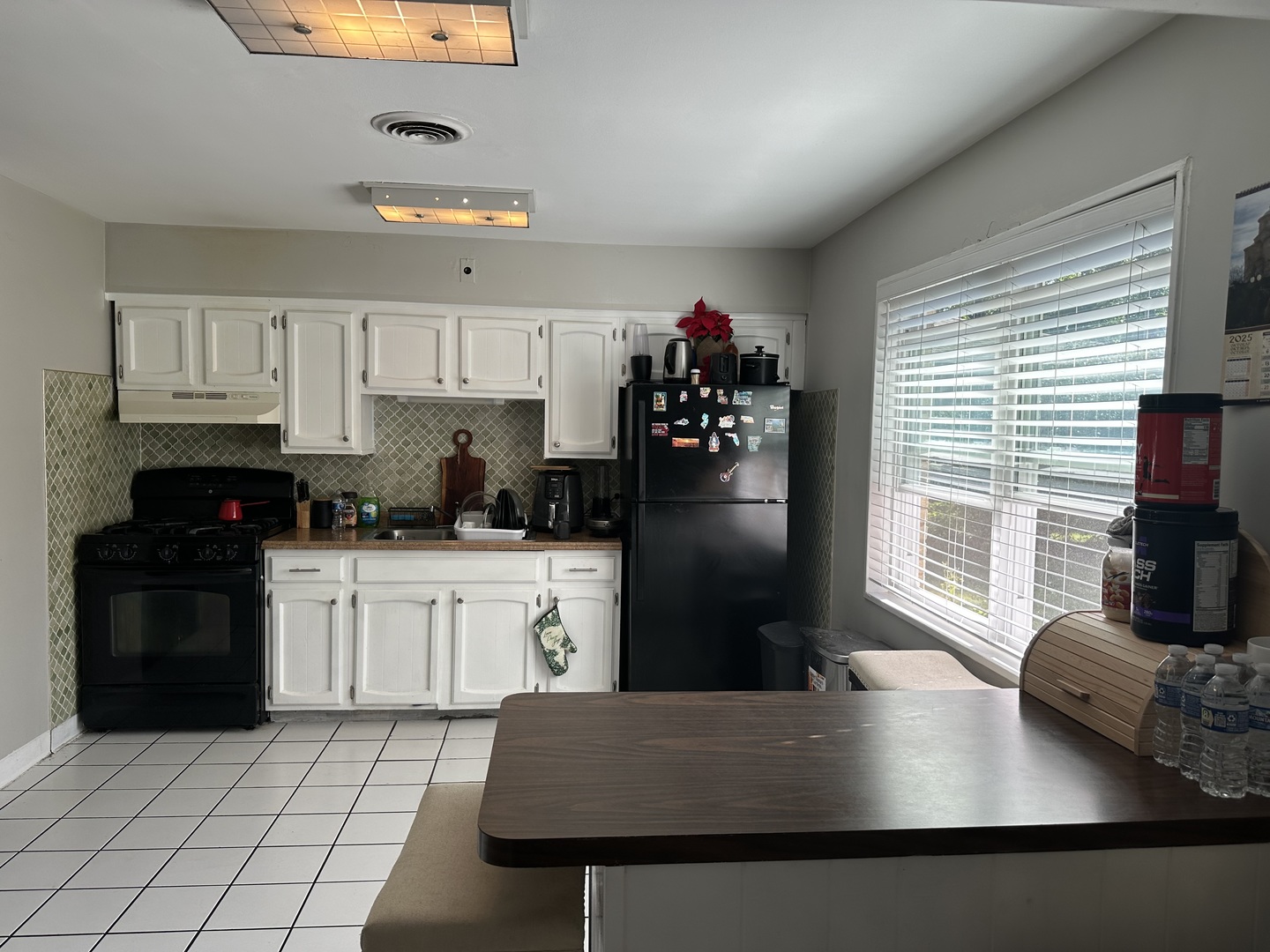 16W311 94th Place, Burr Ridge, IL 60527
