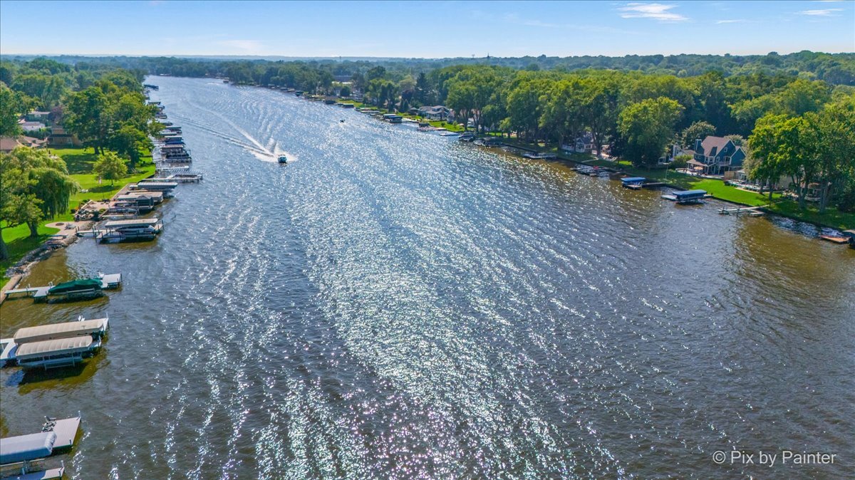 1304 River Terrace Drive, Johnsburg, IL 60051