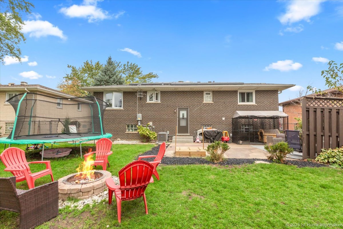 15309 Walnut Road, Oak Forest, IL 60452