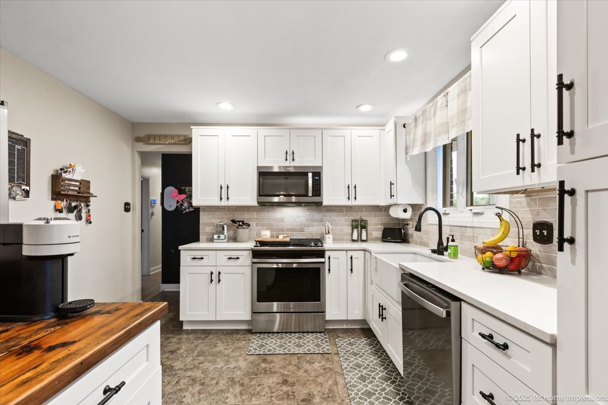 15309 Walnut Road, Oak Forest, IL 60452