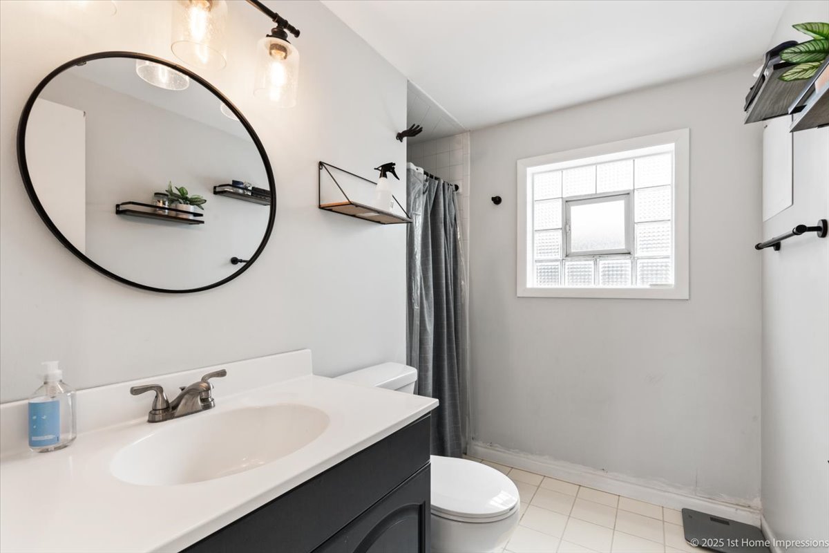 15309 Walnut Road, Oak Forest, IL 60452