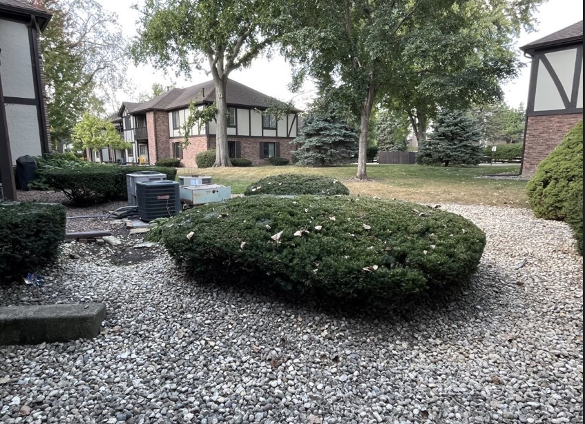 8216 Mulberry Court #8B, Palos Hills, IL 60465