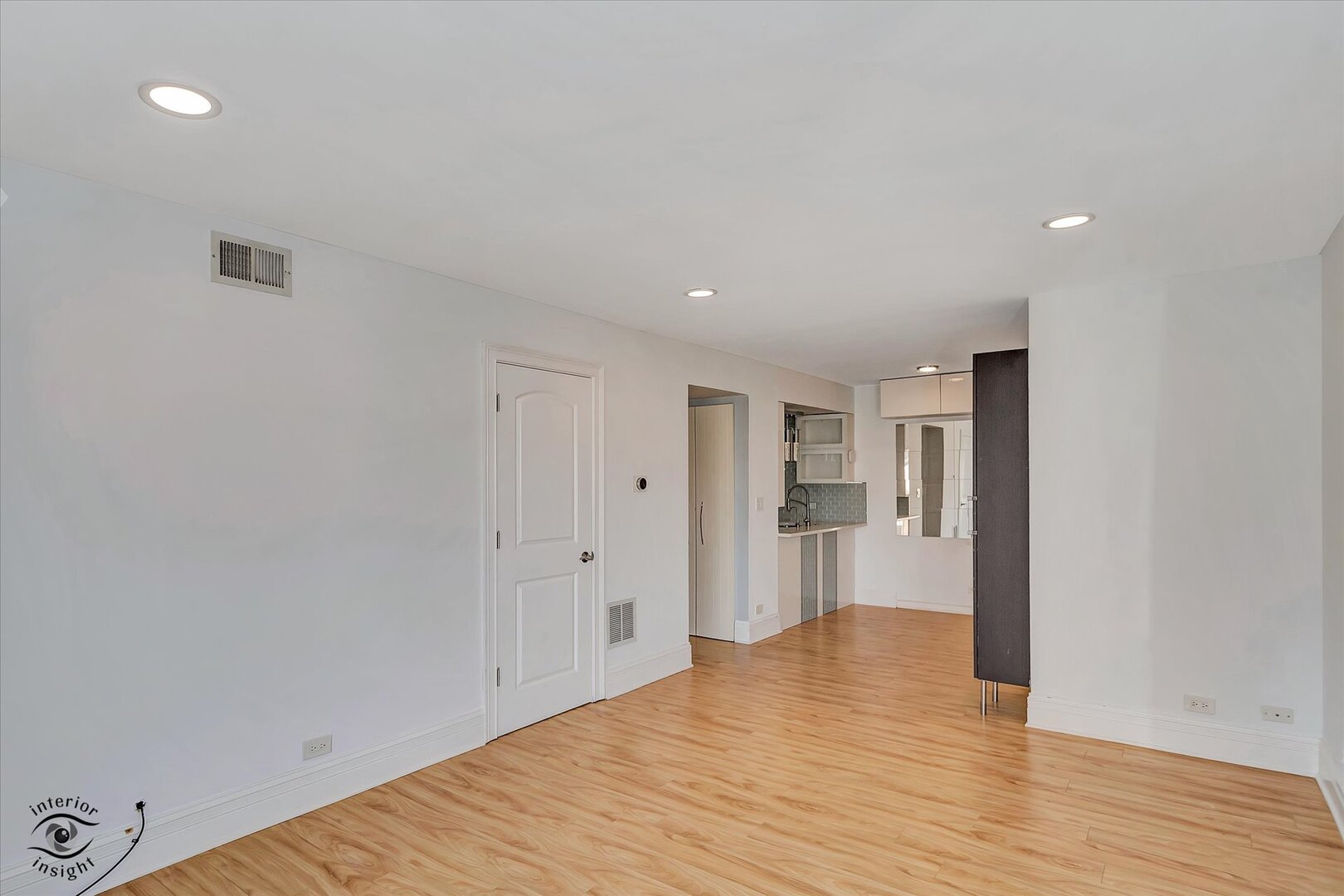 1908 Kenilworth Circle #H, Hoffman Estates, IL 60169