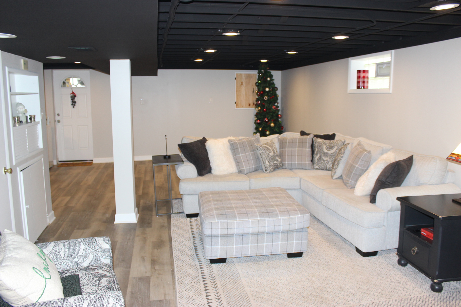 2952 W 97th Place, Evergreen Park, IL 60805