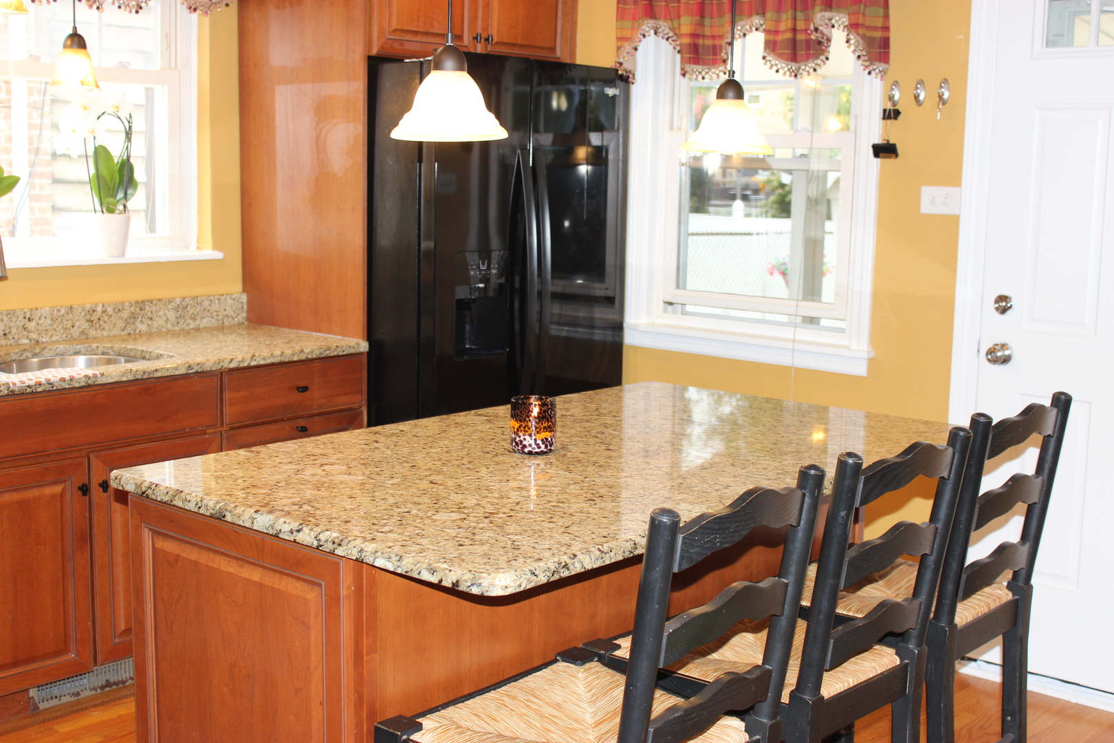 2952 W 97th Place, Evergreen Park, IL 60805