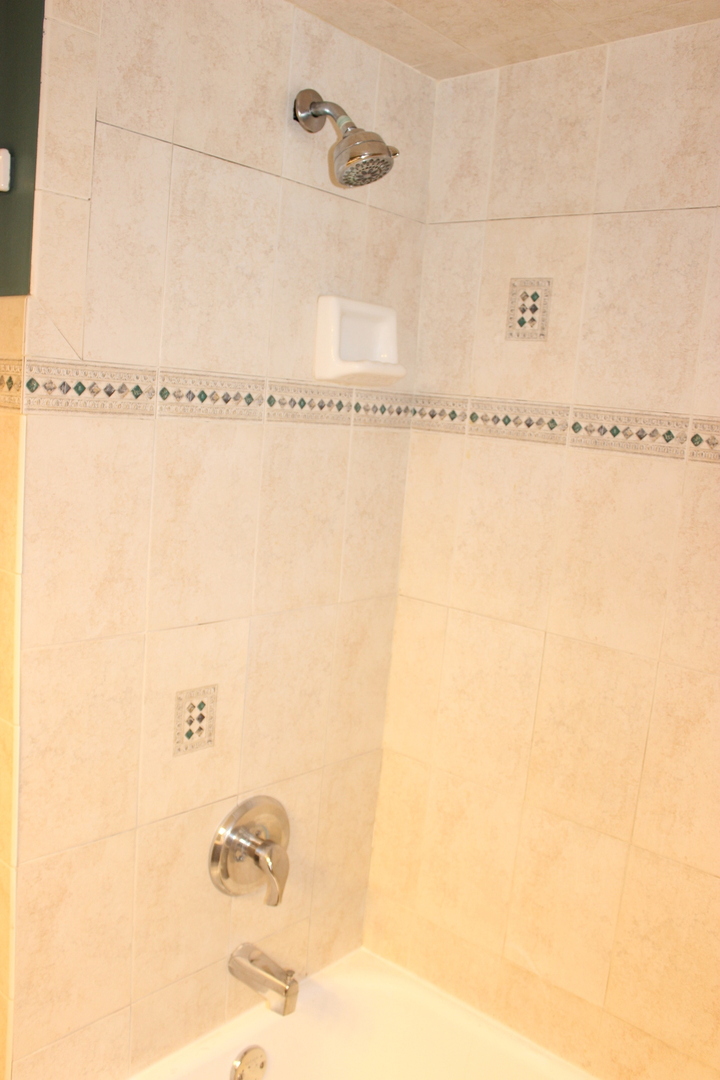 2952 W 97th Place, Evergreen Park, IL 60805