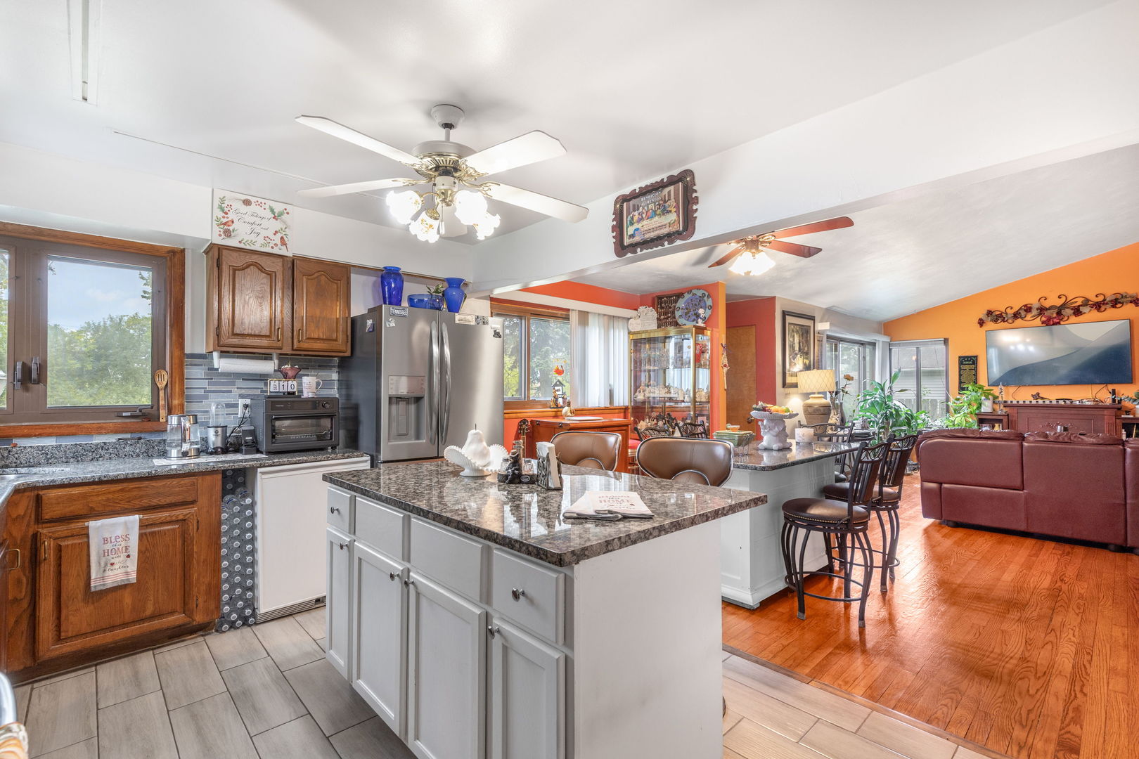 1110 Itasca Street, Bensenville, IL 60106
