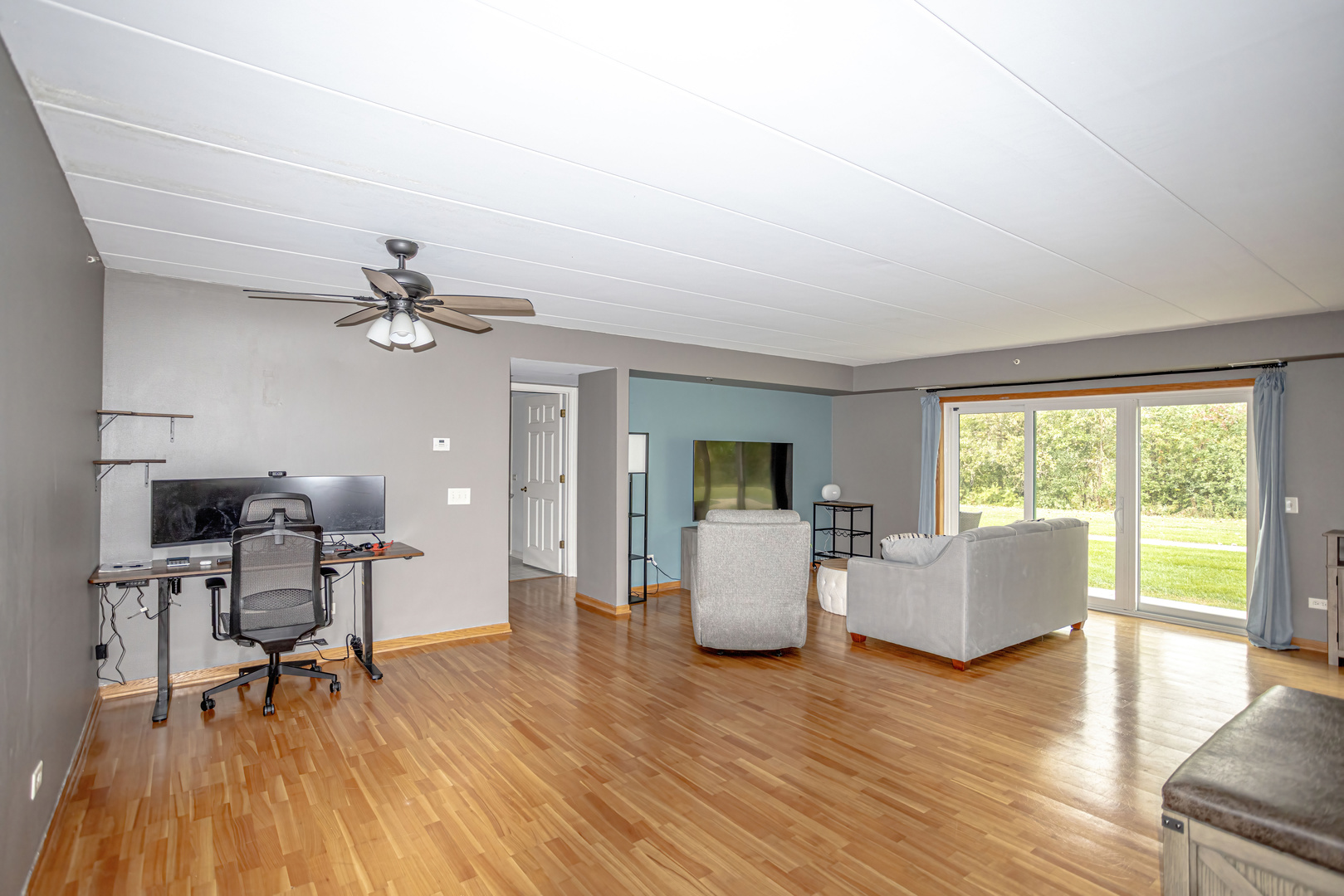 6830 W WINDING Trail #102, Oak Forest, IL 60452