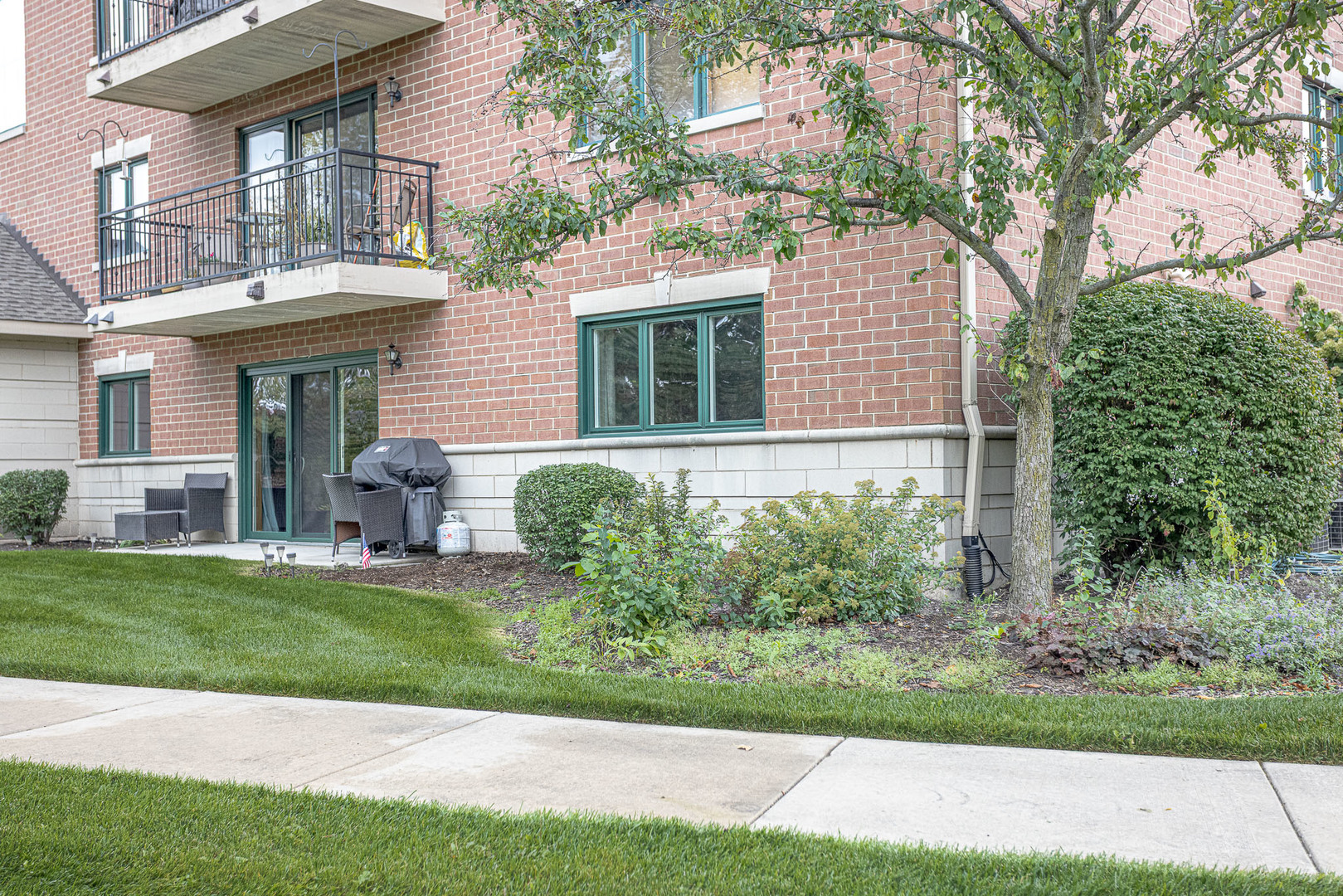 6830 W WINDING Trail #102, Oak Forest, IL 60452