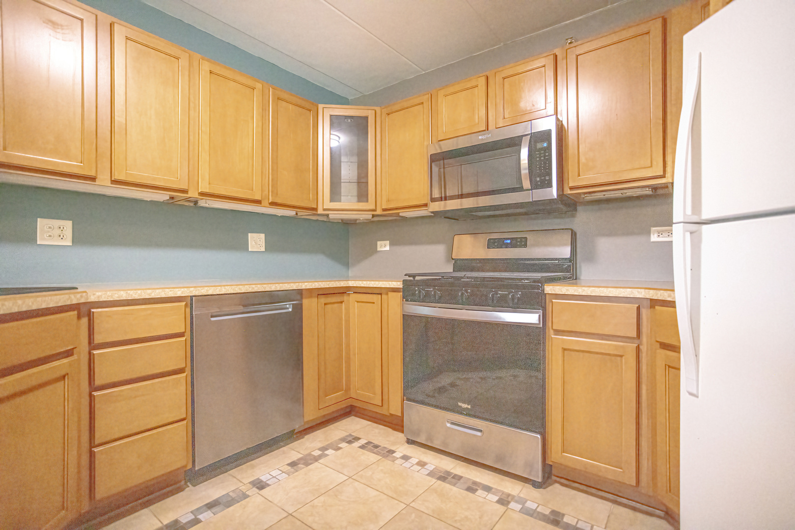 6830 W WINDING Trail #102, Oak Forest, IL 60452