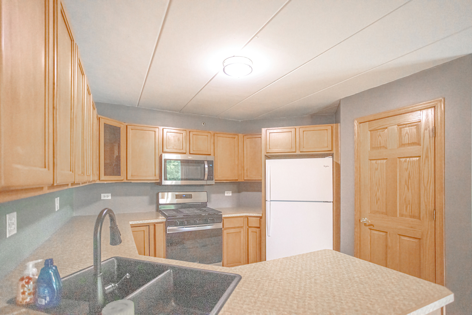 6830 W WINDING Trail #102, Oak Forest, IL 60452