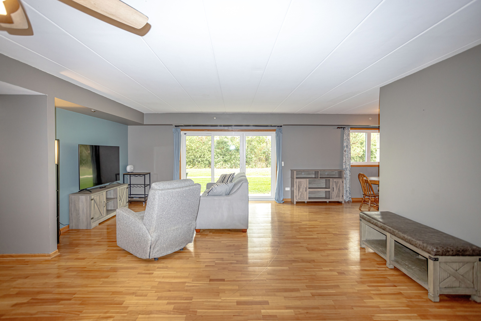 6830 W WINDING Trail #102, Oak Forest, IL 60452