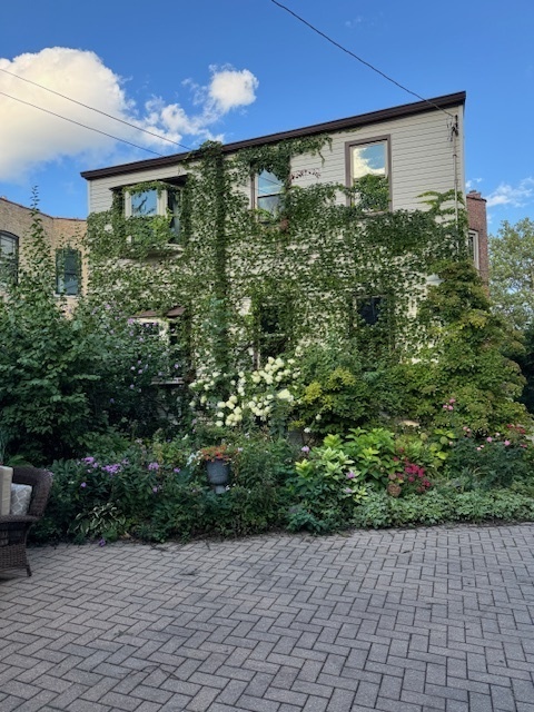 2026 N Humboldt Boulevard, Chicago, IL 60647