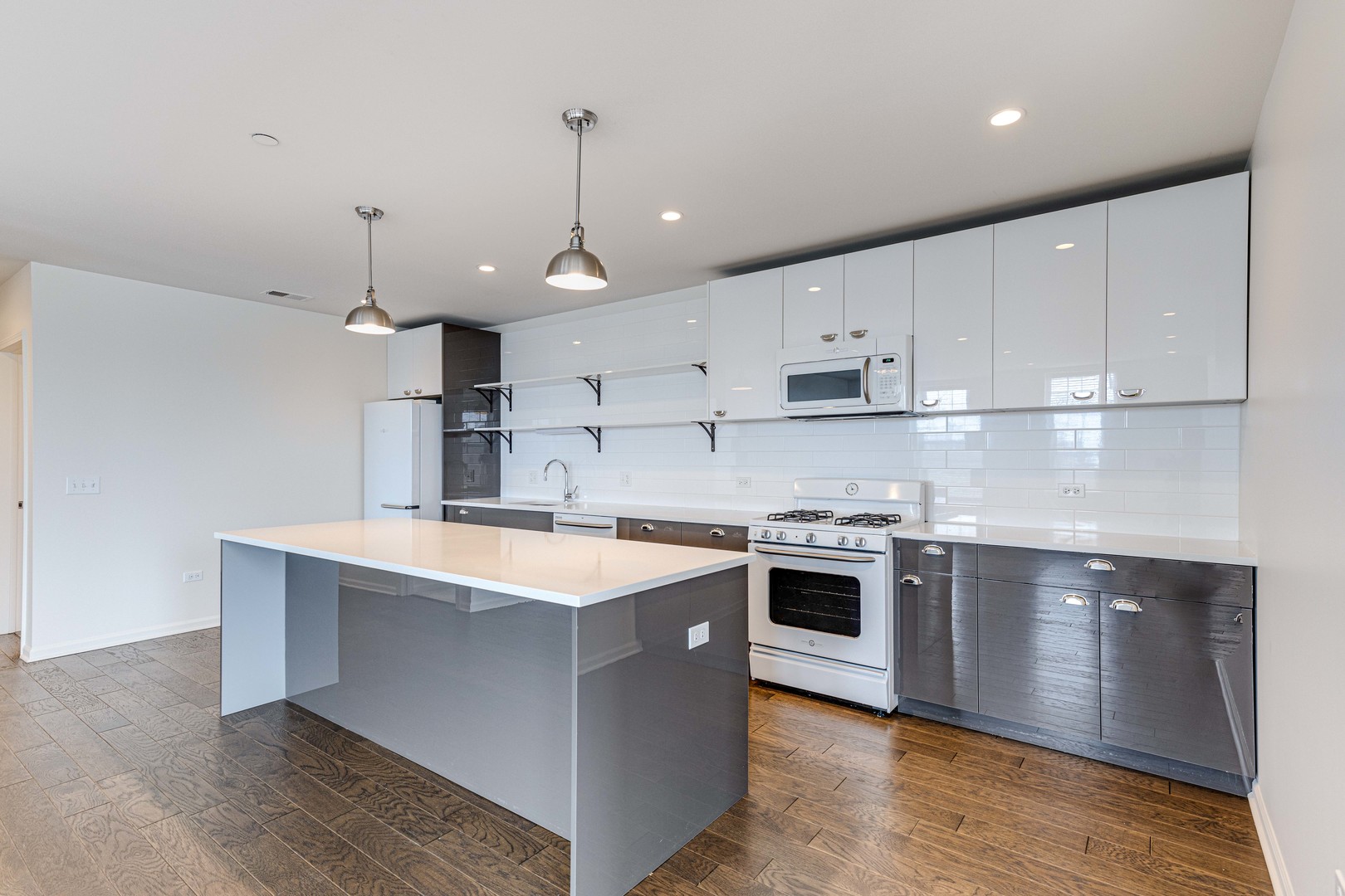 115 Lake Street #314, Libertyville, IL 60048