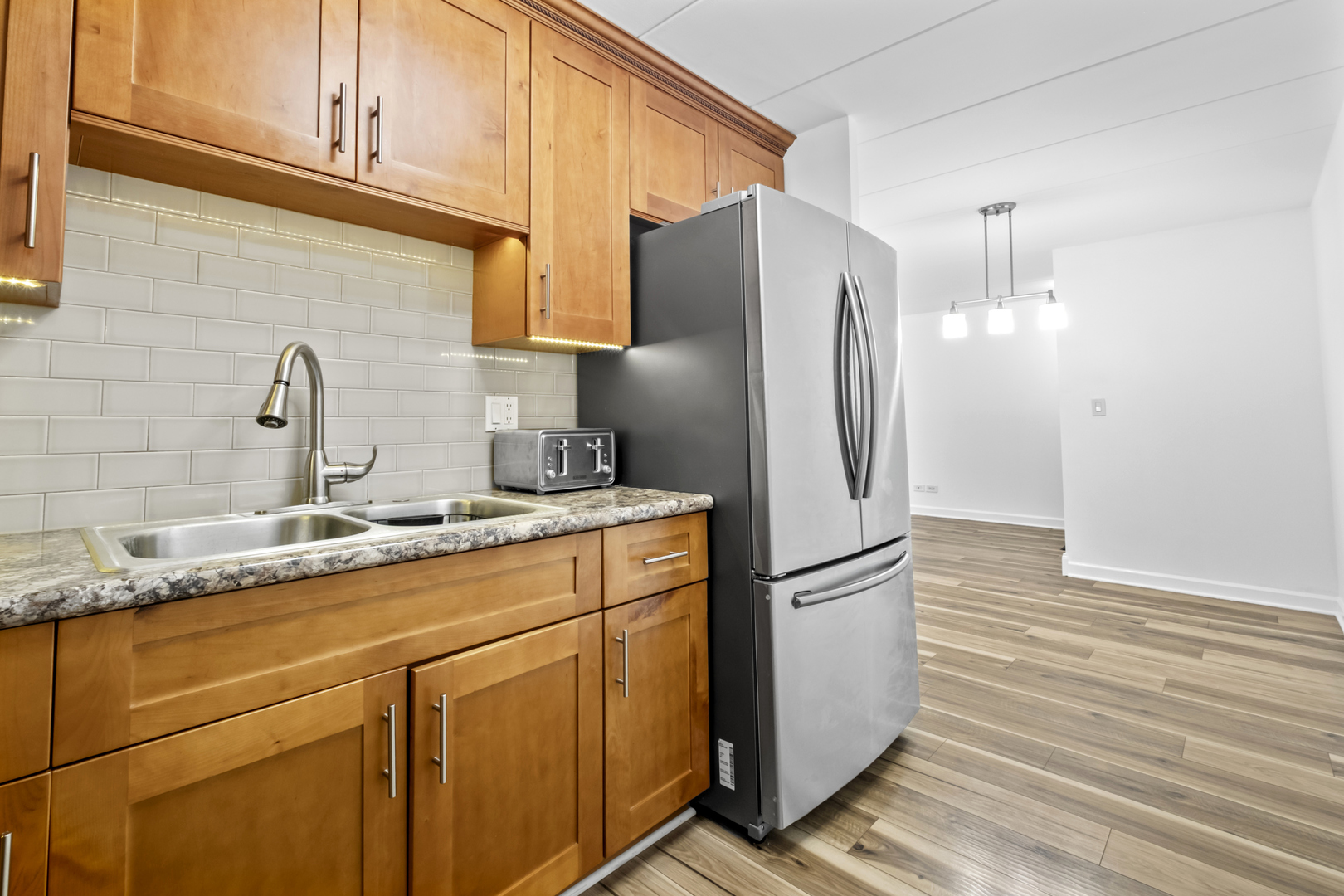 2521 N Thatcher Avenue #2i, River Grove, IL 60171