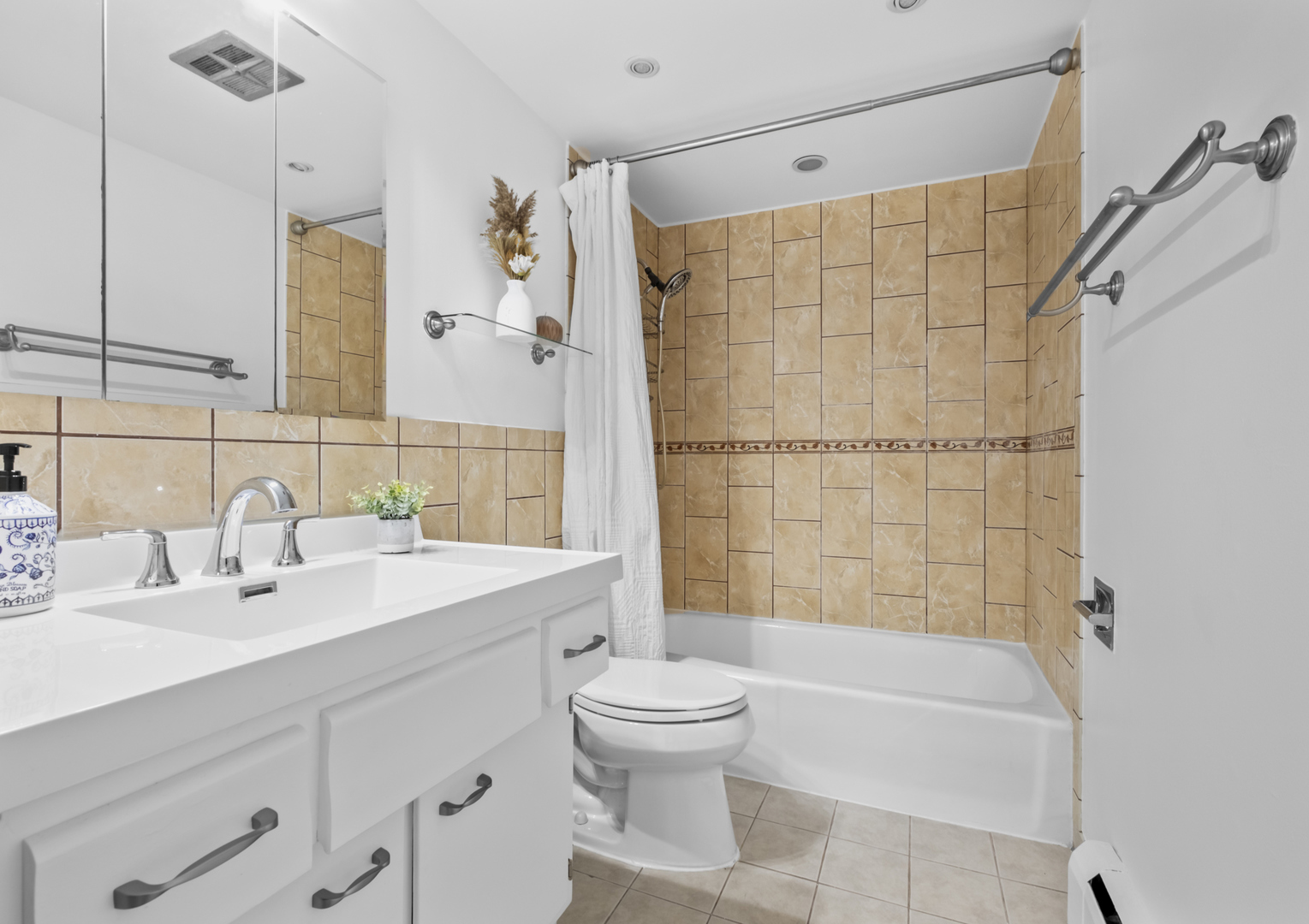 2521 N Thatcher Avenue #2i, River Grove, IL 60171