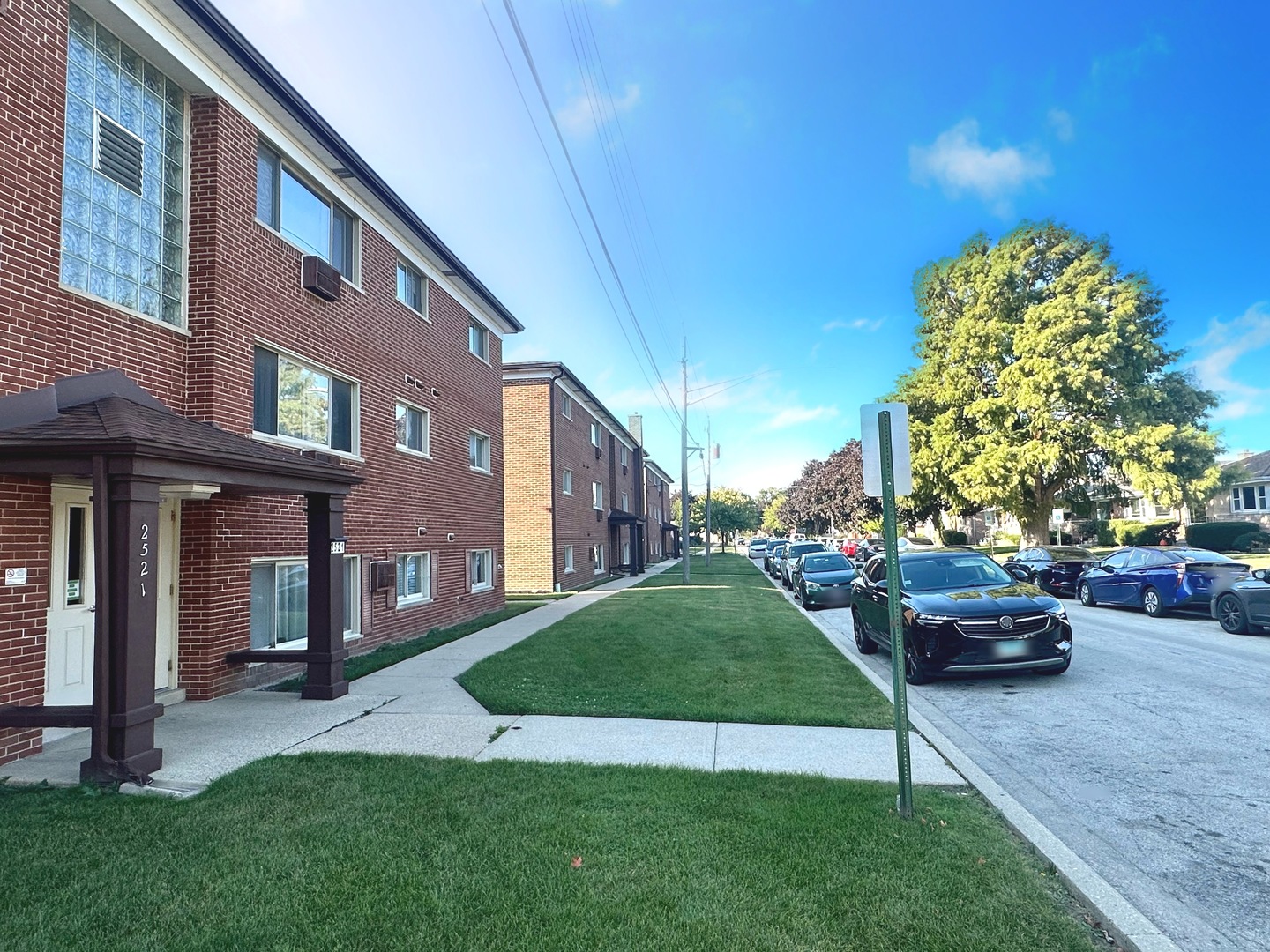 2521 N Thatcher Avenue #2i, River Grove, IL 60171