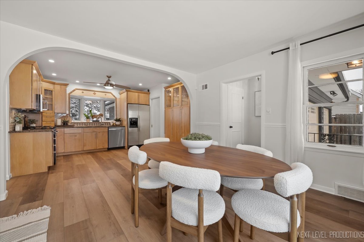 St. Charles, IL 60174