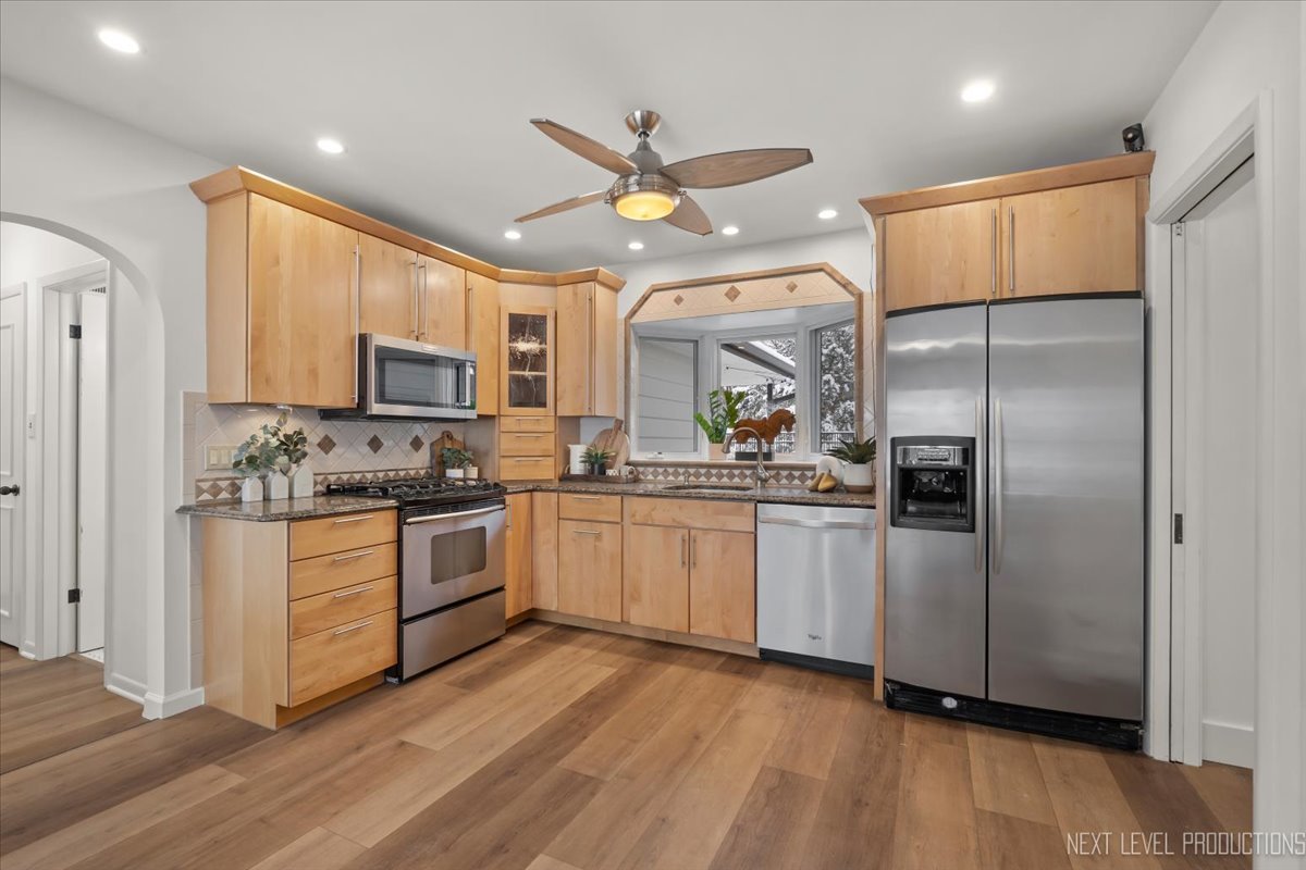 St. Charles, IL 60174