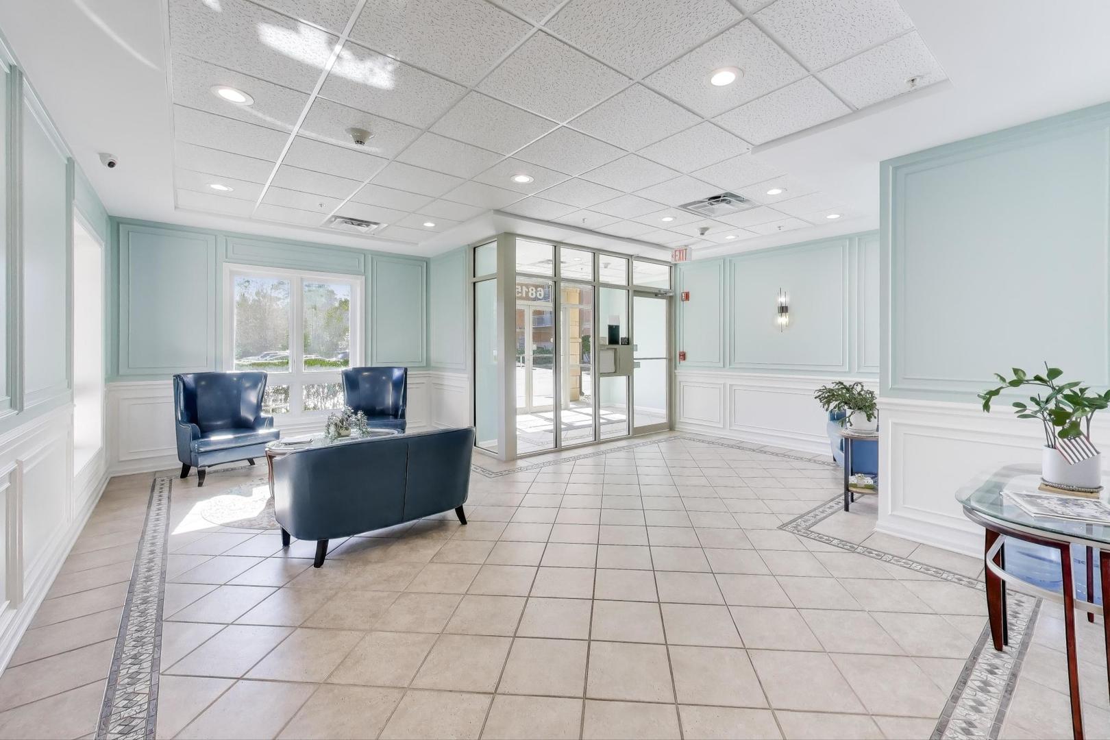 6815 N Milwaukee Avenue #506, Niles, IL 60714