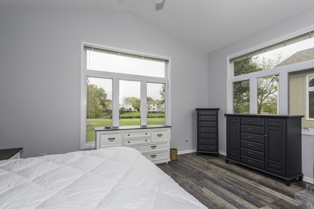 3068 N Southern Hills Drive, Wadsworth, IL 60083