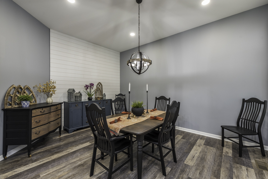 3068 N Southern Hills Drive, Wadsworth, IL 60083