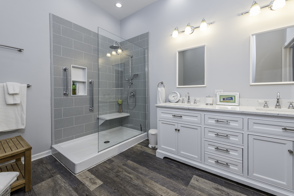 3068 N Southern Hills Drive, Wadsworth, IL 60083