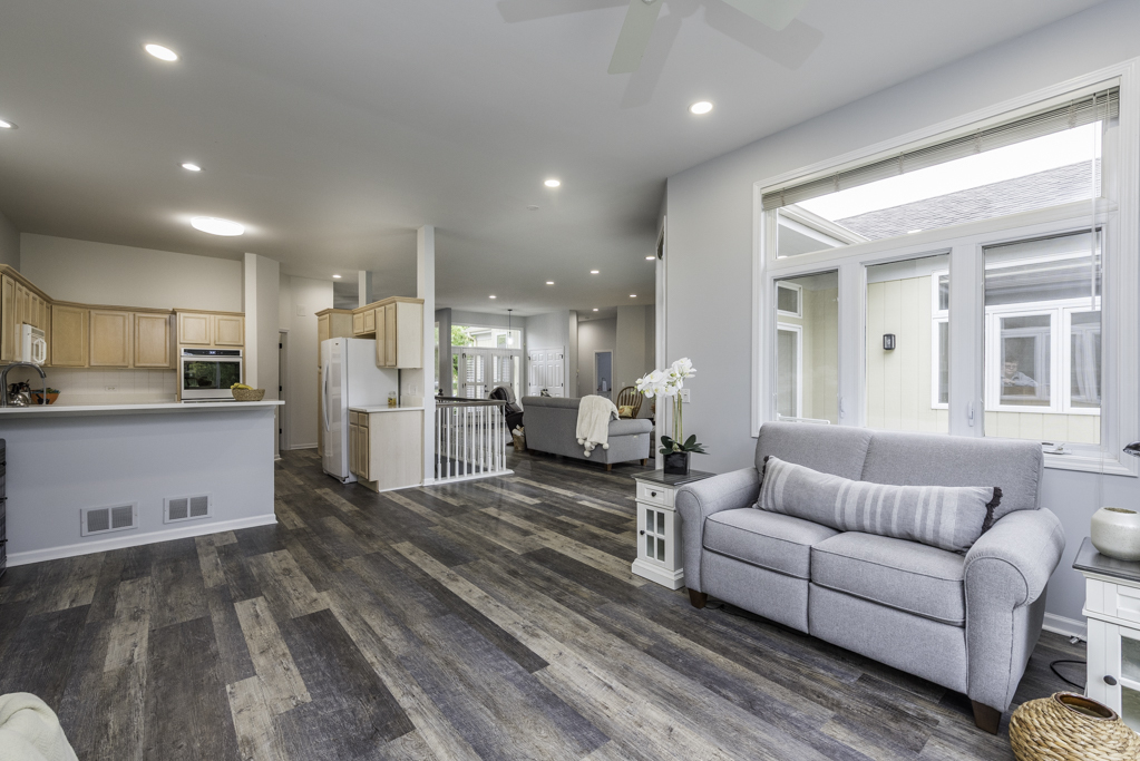 3068 N Southern Hills Drive, Wadsworth, IL 60083