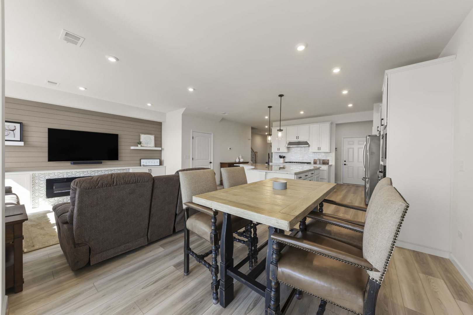 2267 Ryegrass Lane, Bolingbrook, IL 60490