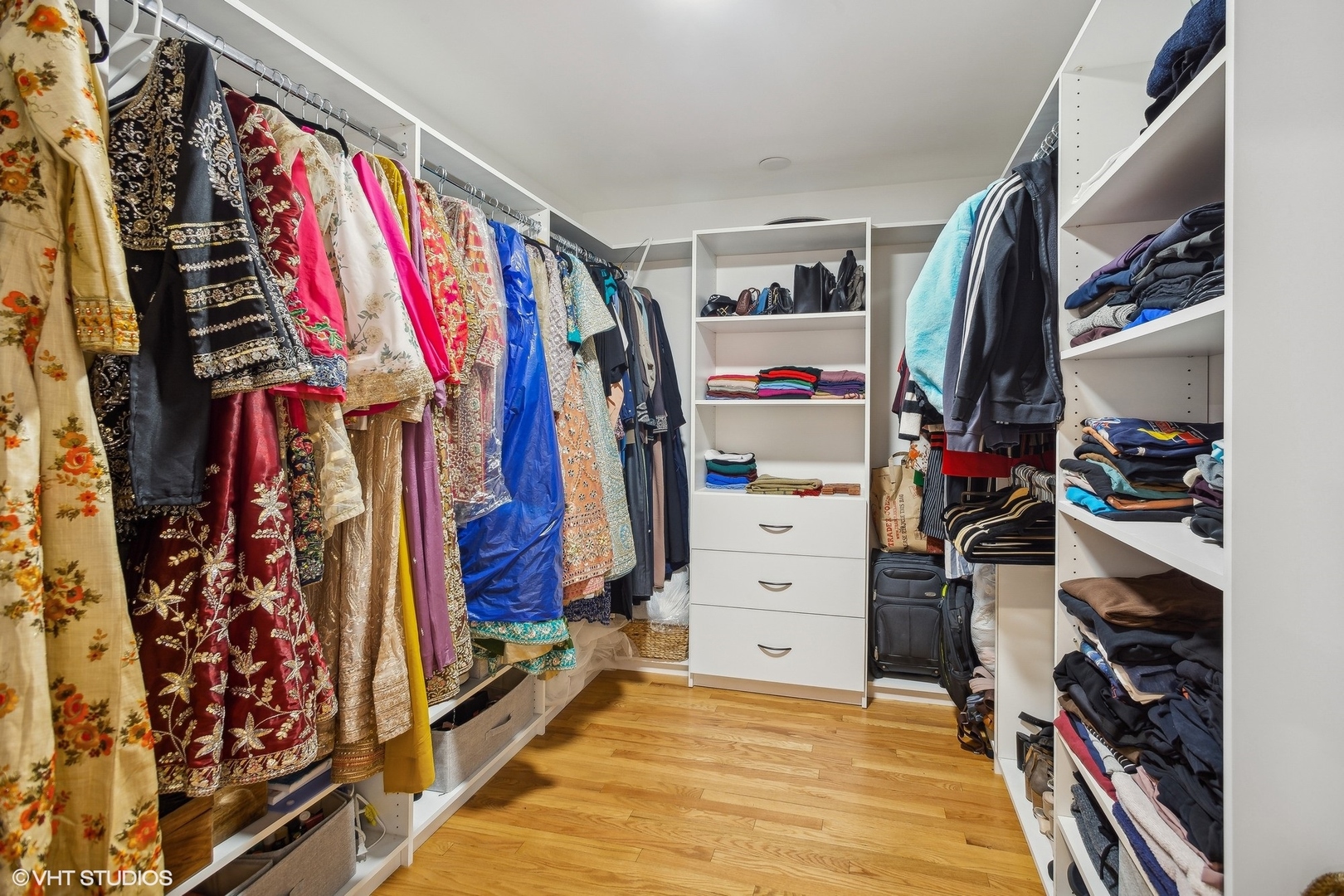 46 Hamilton Lane, Oak Brook, IL 60523