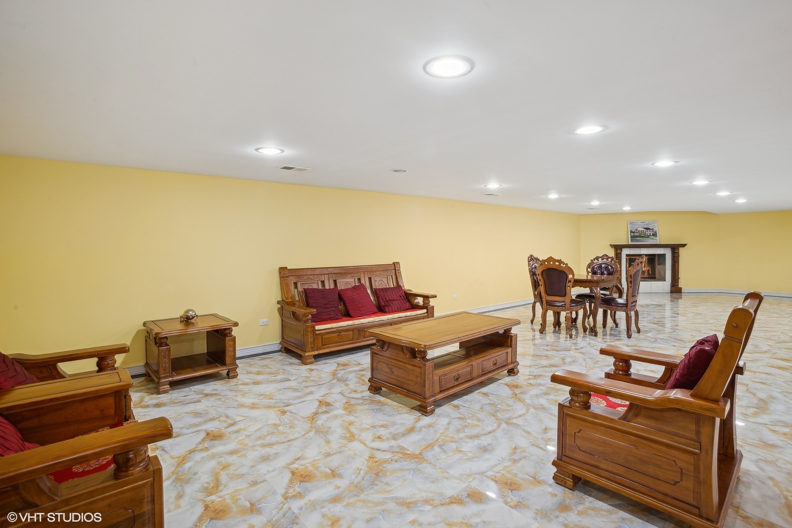 46 Hamilton Lane, Oak Brook, IL 60523