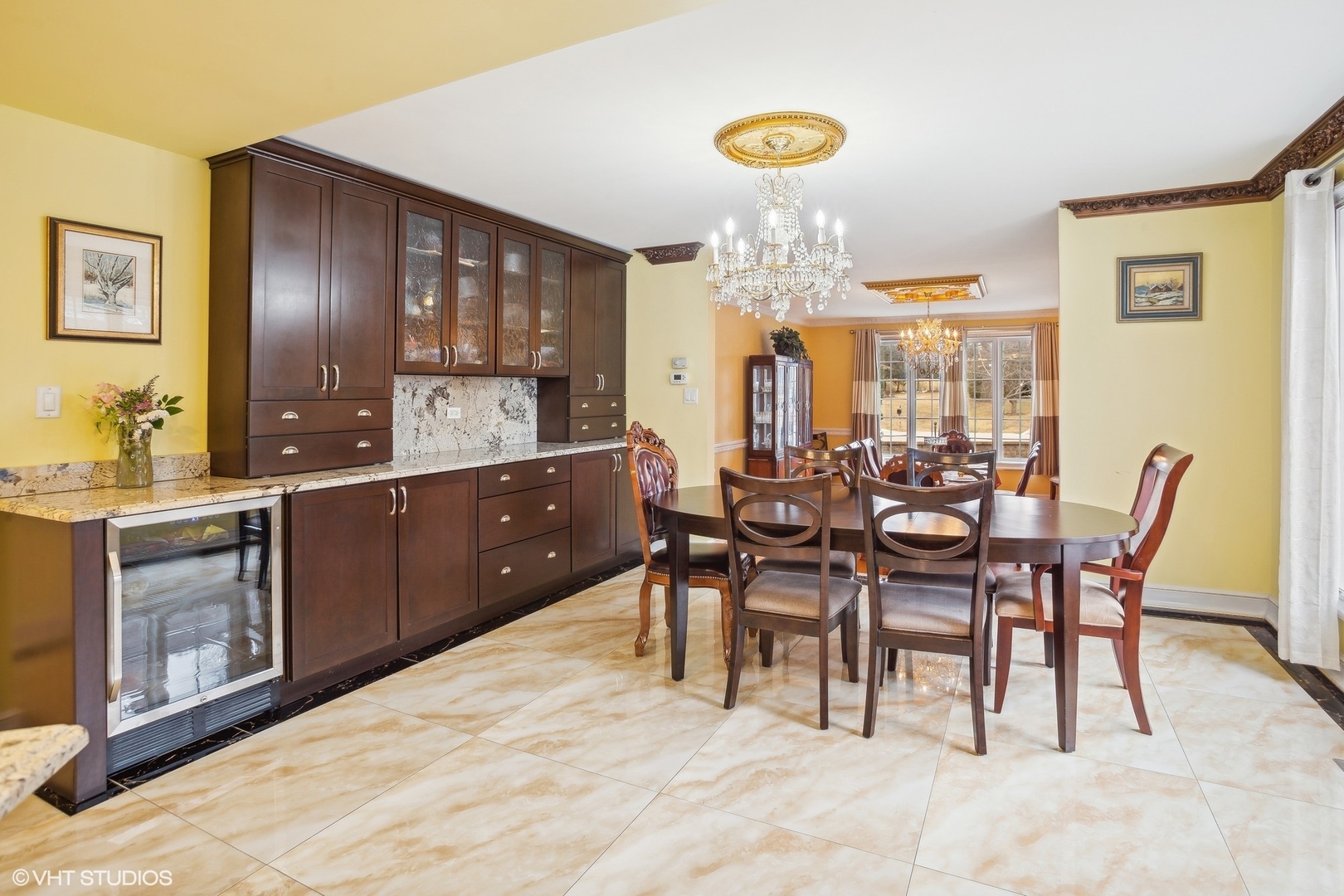 46 Hamilton Lane, Oak Brook, IL 60523