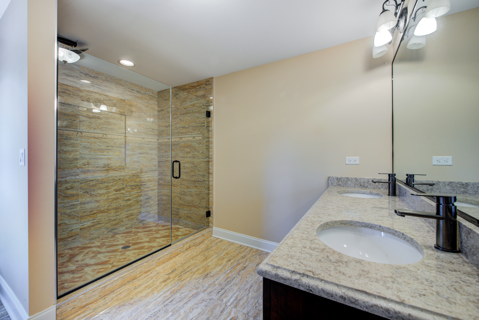 46 Hamilton Lane, Oak Brook, IL 60523