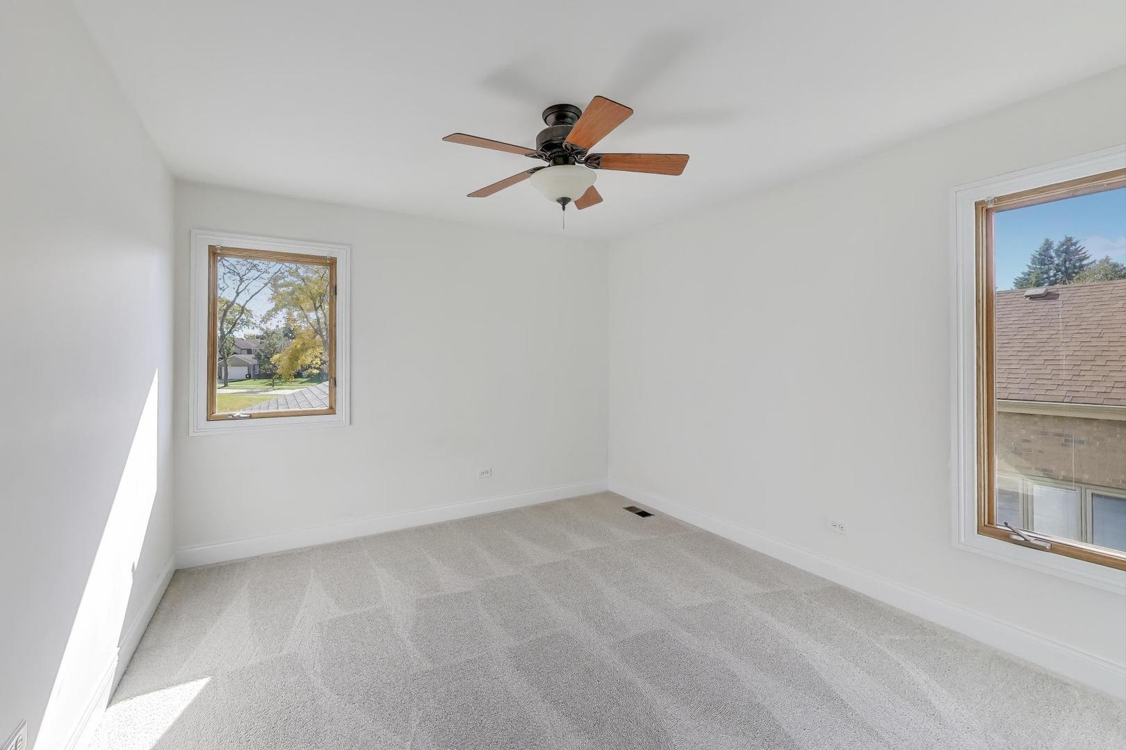 404 Tracy Terrace, Des Plaines, IL 60016