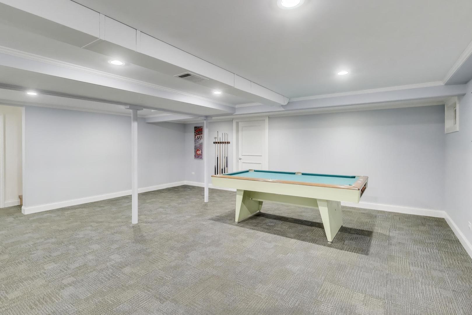 404 Tracy Terrace, Des Plaines, IL 60016