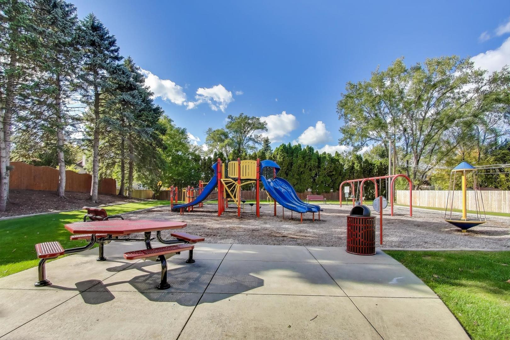 404 Tracy Terrace, Des Plaines, IL 60016