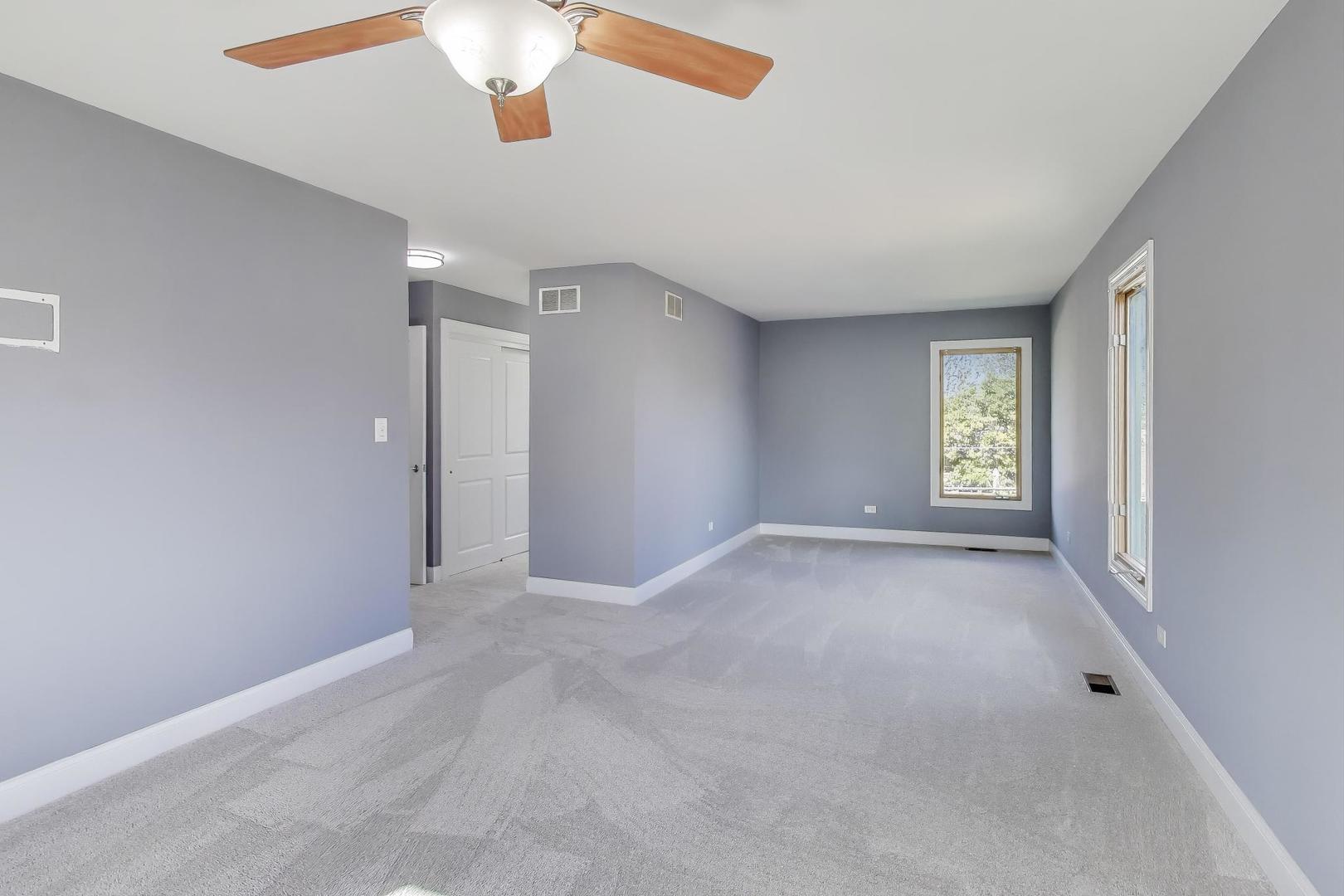 404 Tracy Terrace, Des Plaines, IL 60016