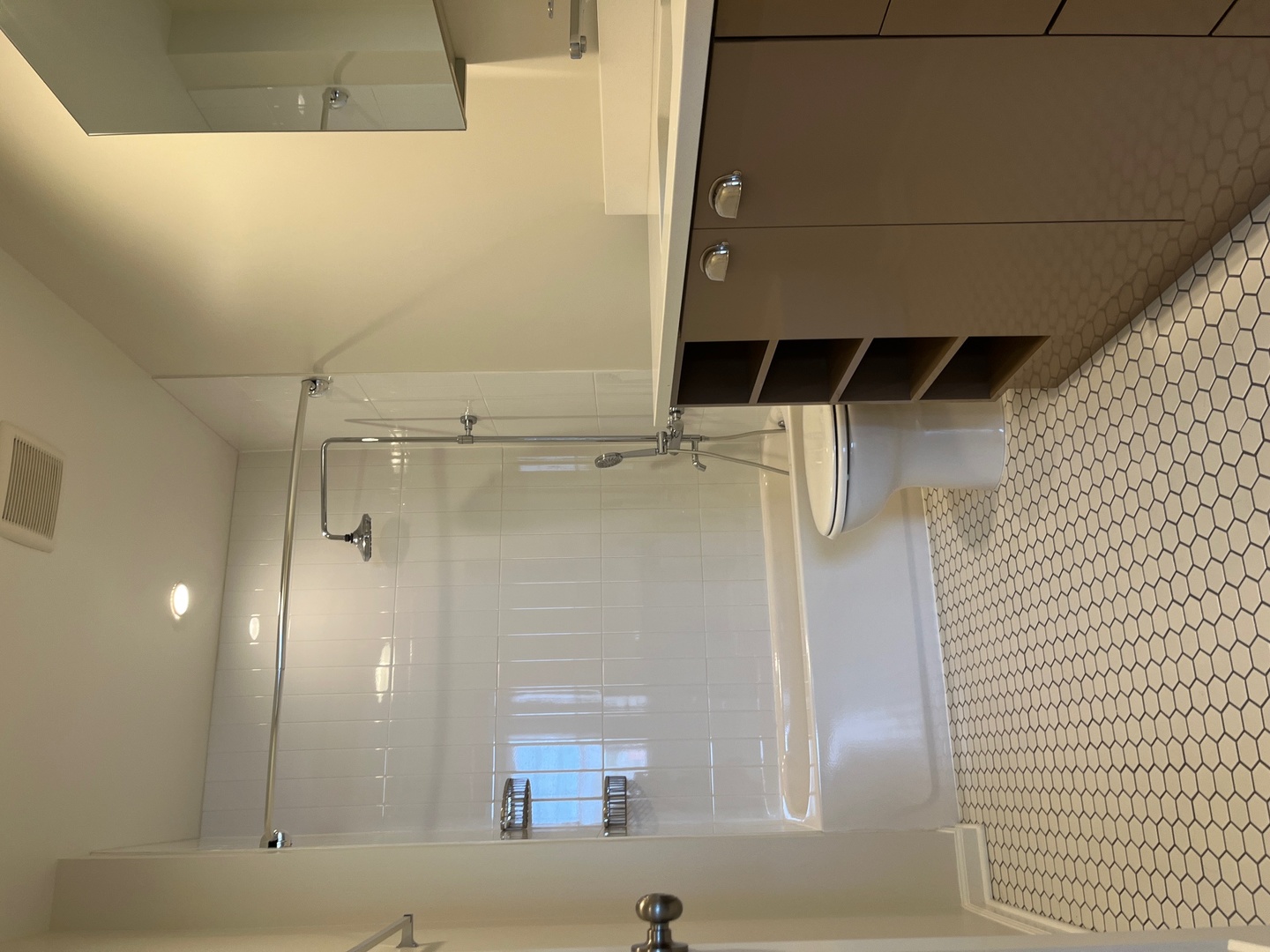 115 Lake Street #317, Libertyville, IL 60048