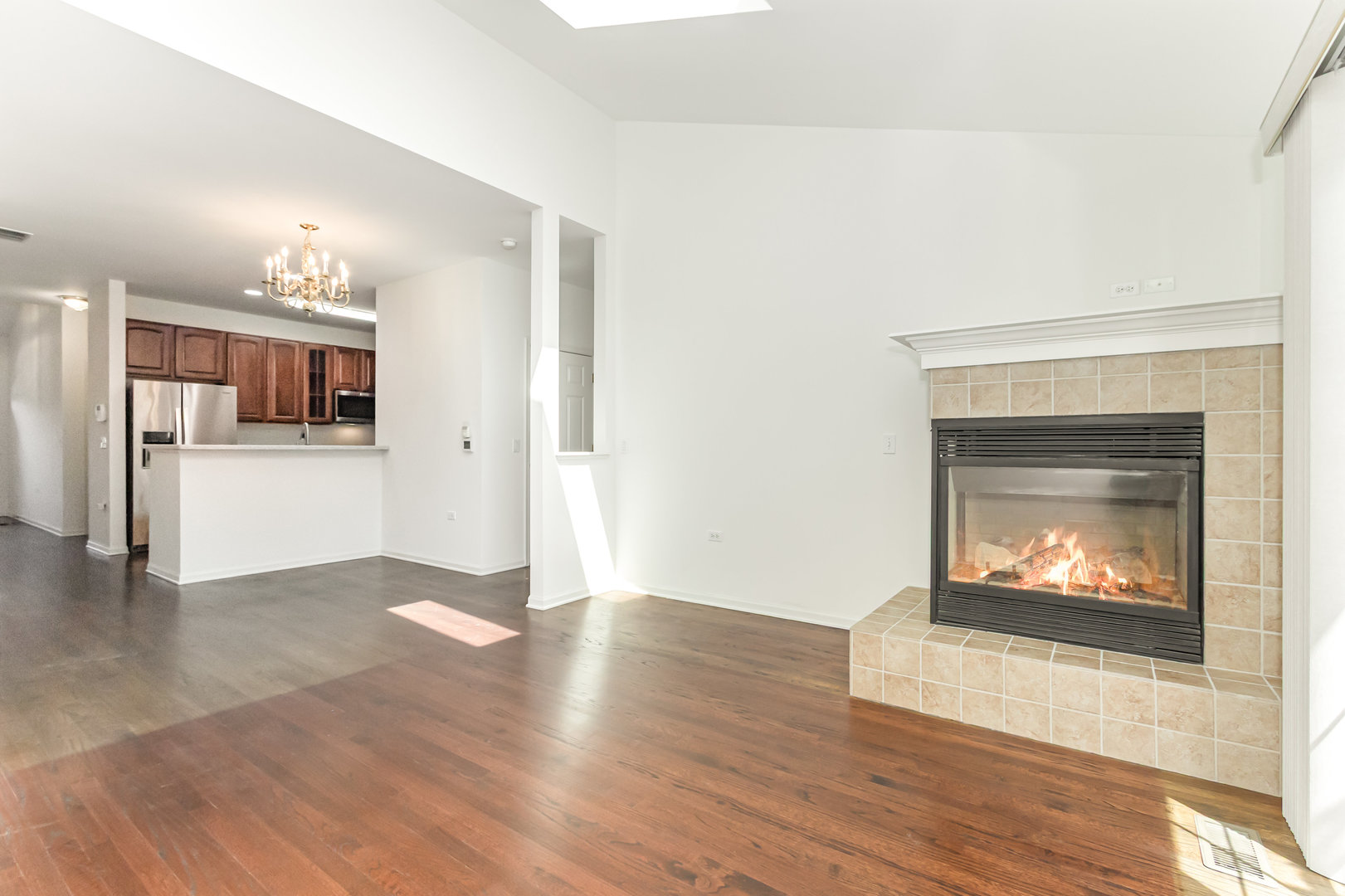 628 Belmont Lane, Carol Stream, IL 60188