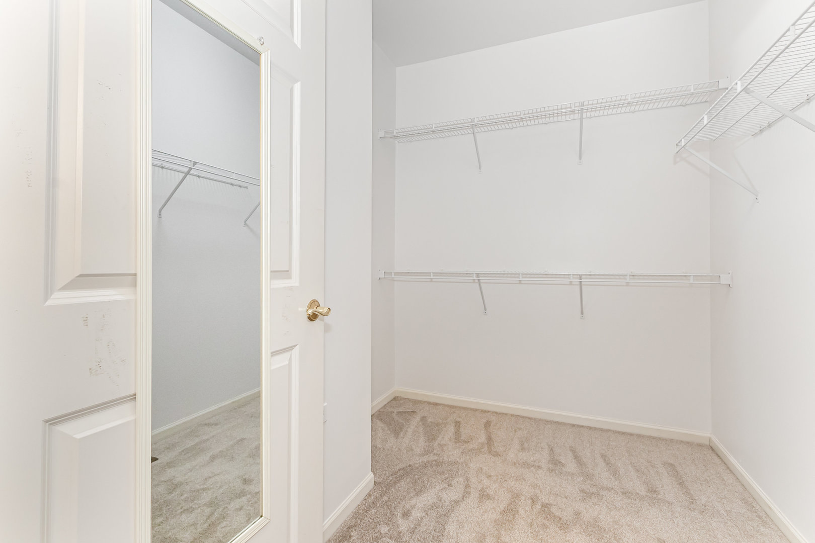 628 Belmont Lane, Carol Stream, IL 60188