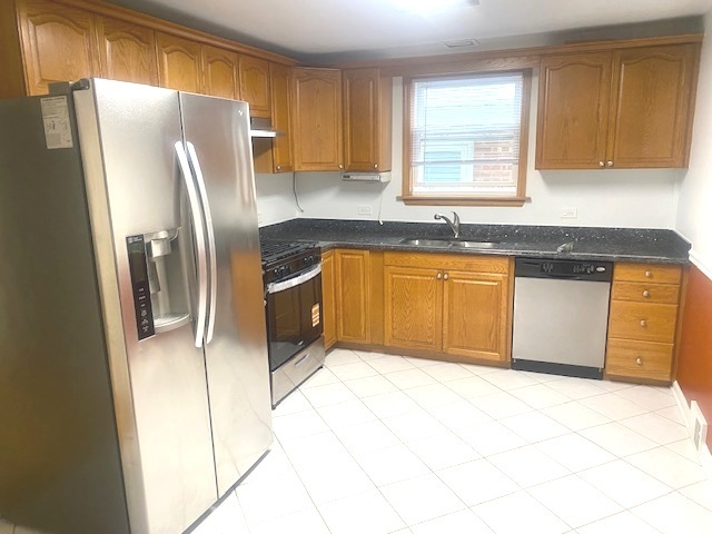 3304 N Paris Avenue, Chicago, IL 60634