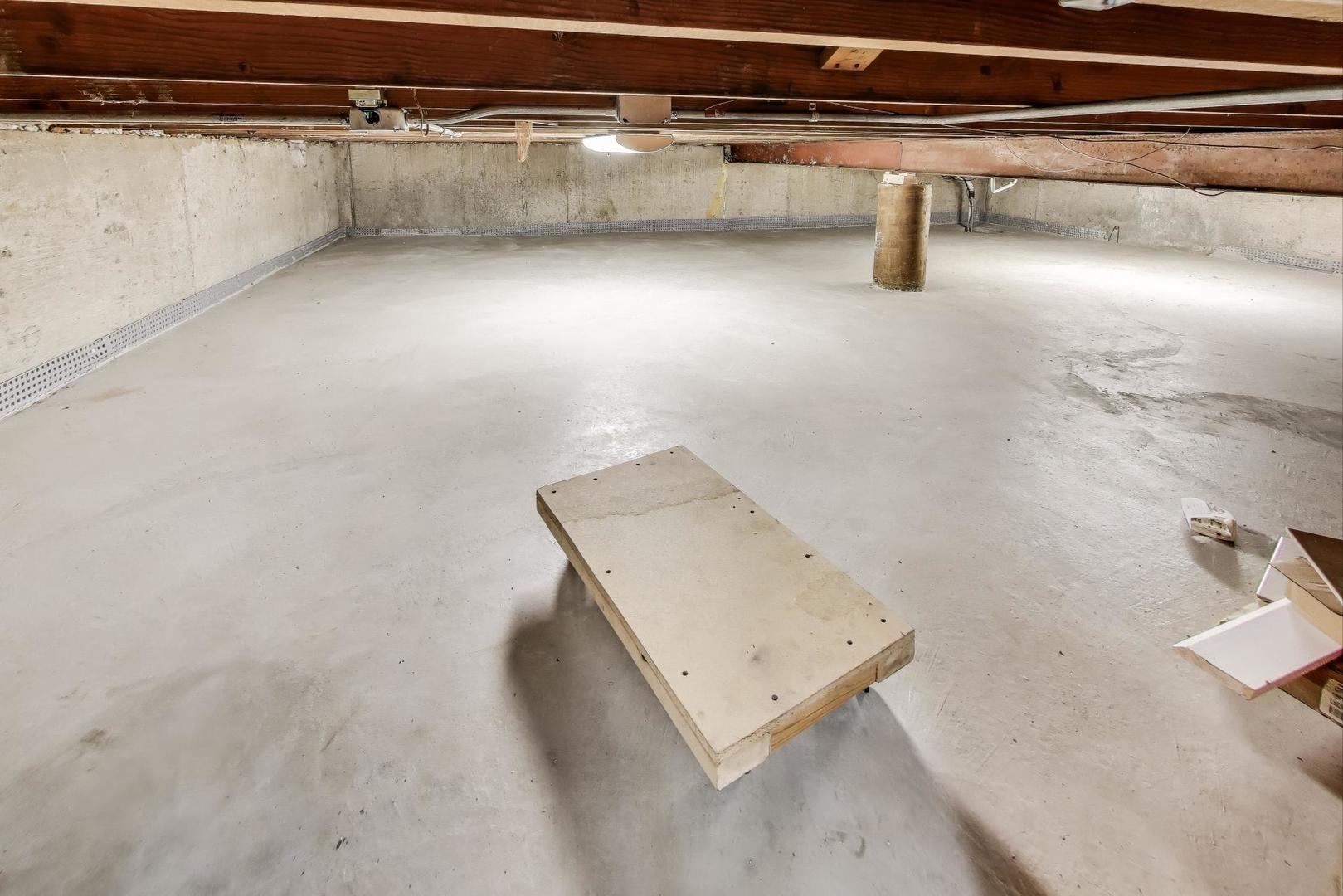 8141 Kenneth Avenue, Skokie, IL 60076