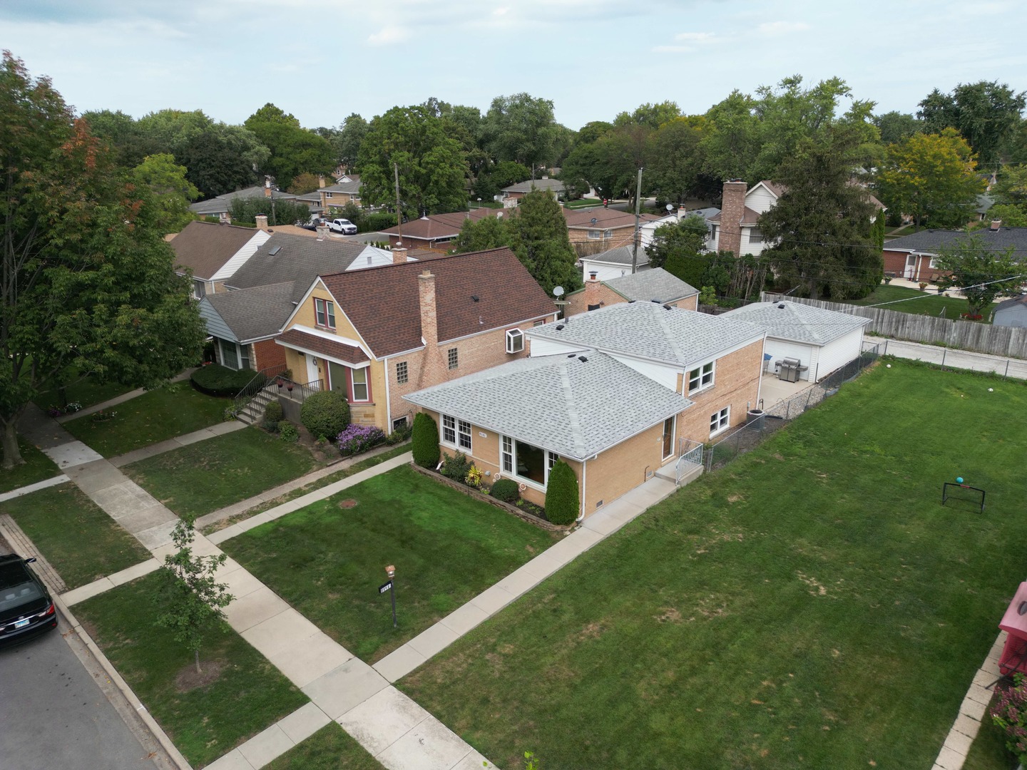 8141 Kenneth Avenue, Skokie, IL 60076